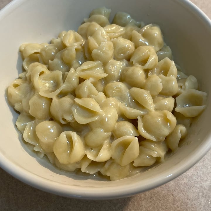 photo of Kraft vegan mac & cheese white cheddar shared by @ecoveg on  13 Apr 2024 - review