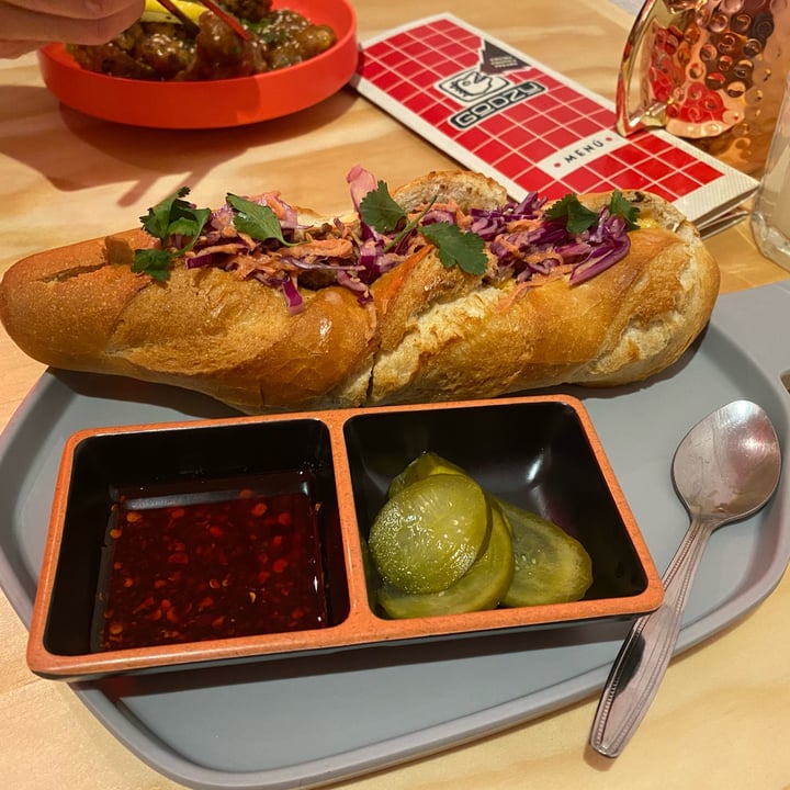 photo of Godzu Cocina Asiática torta vietnamita shared by @elenapera on  21 Mar 2024 - review