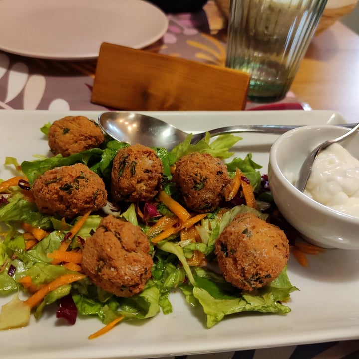 photo of Un Ramerino Falafel Con Ricotta Di Mandorla shared by @user123987 on  28 Jan 2024 - review