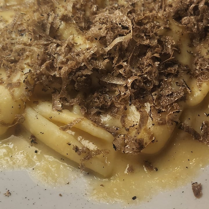 photo of Ristorante l'ulivo Maccarones Lados con crema di ceci e tartufo shared by @valepav on  11 Jul 2024 - review
