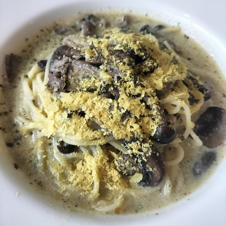 photo of Real Food Mushroom Soy Carbonara shared by @cheddarhamster on  20 Nov 2023 - review