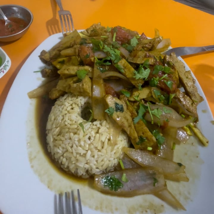 photo of Restaurant Vegetariano Naturaleza y Salud Lomo Saltado shared by @andreapajuelom on  06 May 2024 - review