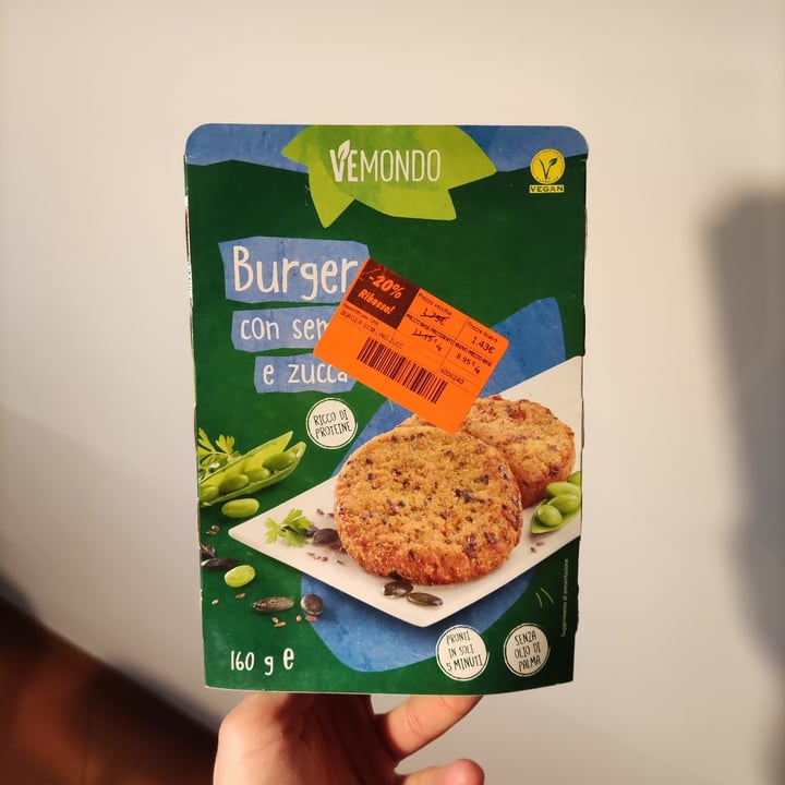 photo of Vemondo burger Semi Di Lino E Zucca shared by @elivegg on  04 Apr 2025 - review