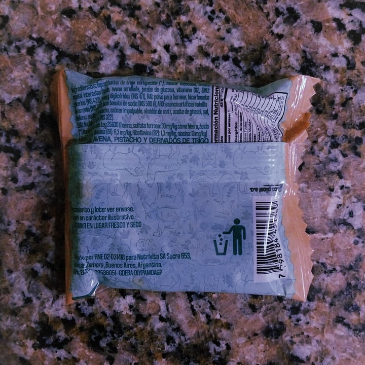 photo of Animal kind Alfajor De Pistacho shared by @nanicuadern on  22 Oct 2023 - review