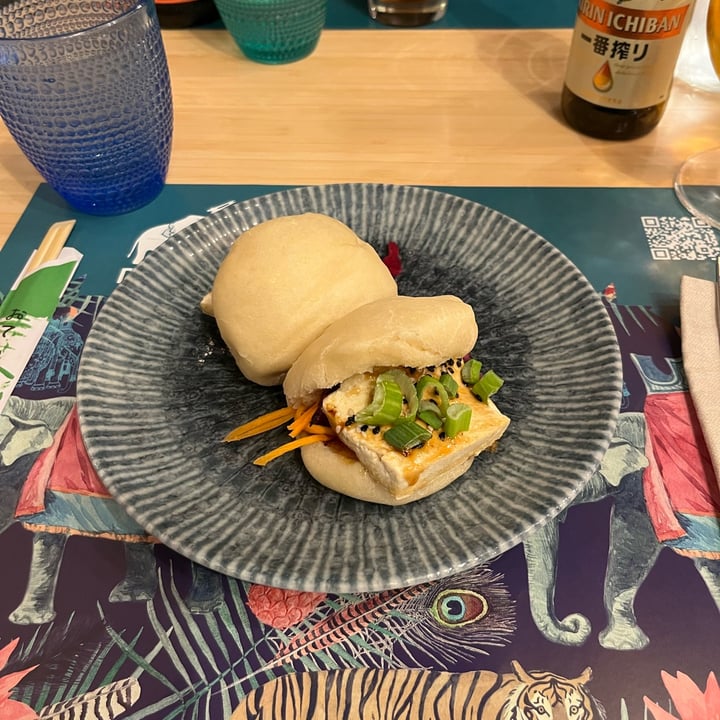 photo of Dhabbu - l'asiatico bao tofu steak shared by @pattini on  09 May 2024 - review