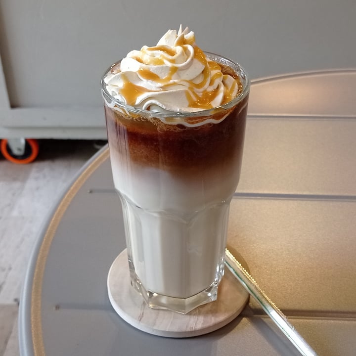 photo of I Quit - Café & Bakery Frappe Caramel shared by @aerin on  10 Dec 2023 - review