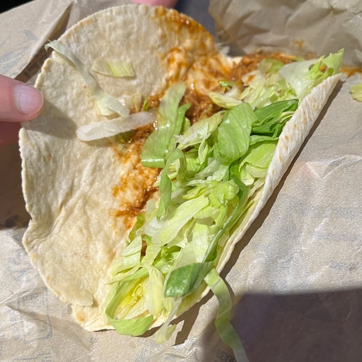 taco-bell-wimbledon-united-kingdom-soft-taco-veganized-review-abillion