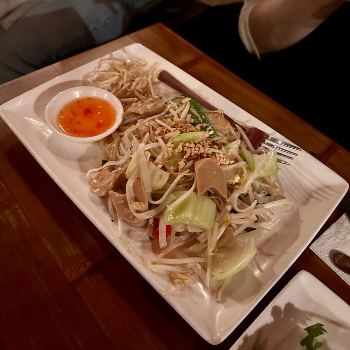 photo of Pho Soho Wok fried noodles : phở xào THIST isn’t chicken shared by @actofcynic on  17 Feb 2024 - review