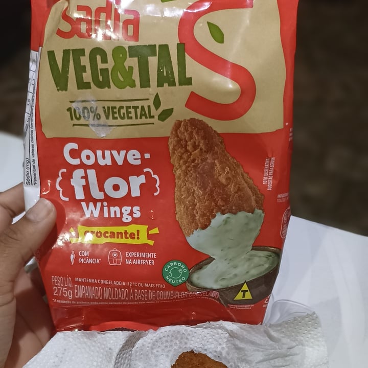 photo of Sadia couve flor wings shared by @gabicaetano on  22 Nov 2023 - review