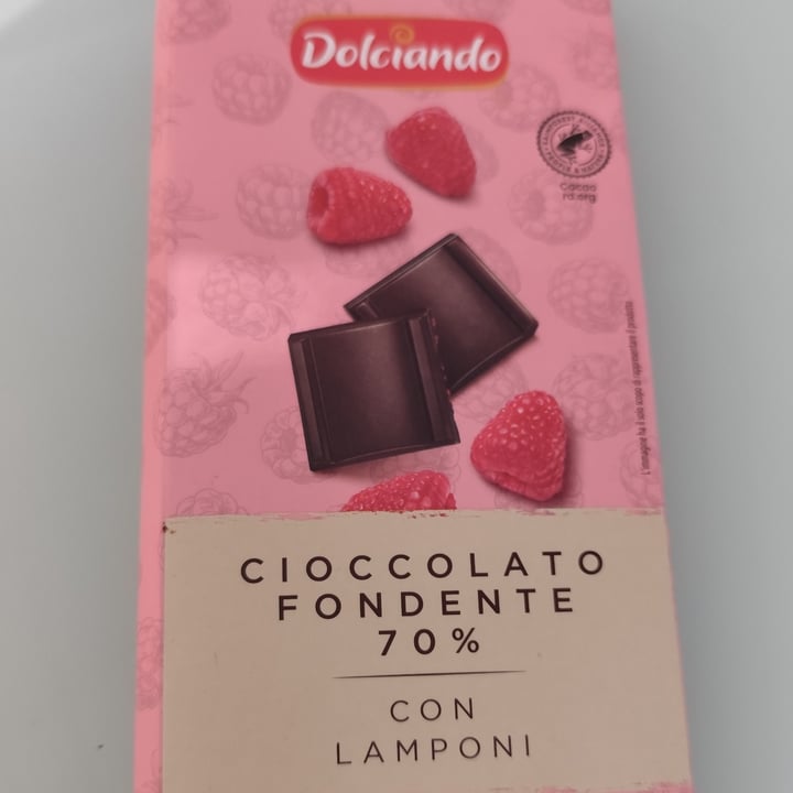 photo of Dolciando Cioccolato fondente 70% con lamponi shared by @lisabambinasaggia on  09 Dec 2024 - review