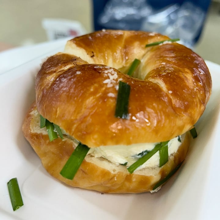 photo of London Bagel Museum Anguk spring onion bagel shared by @victorioussnail76 on  29 Dec 2023 - review