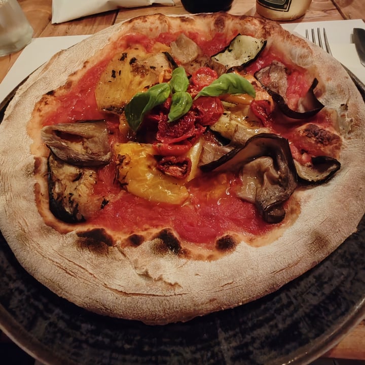 photo of Casa Mia - Pizzeria Italiana Ortolana senza mozzarella shared by @cristina-sordi on  11 Feb 2024 - review