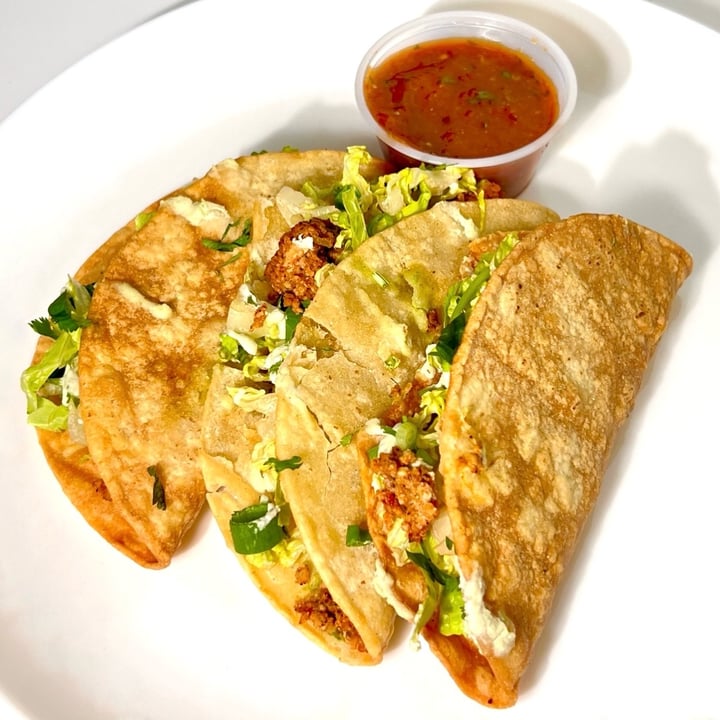 photo of Harlow Crispy El Dorado Tacos shared by @pdxveg on  17 Apr 2024 - review
