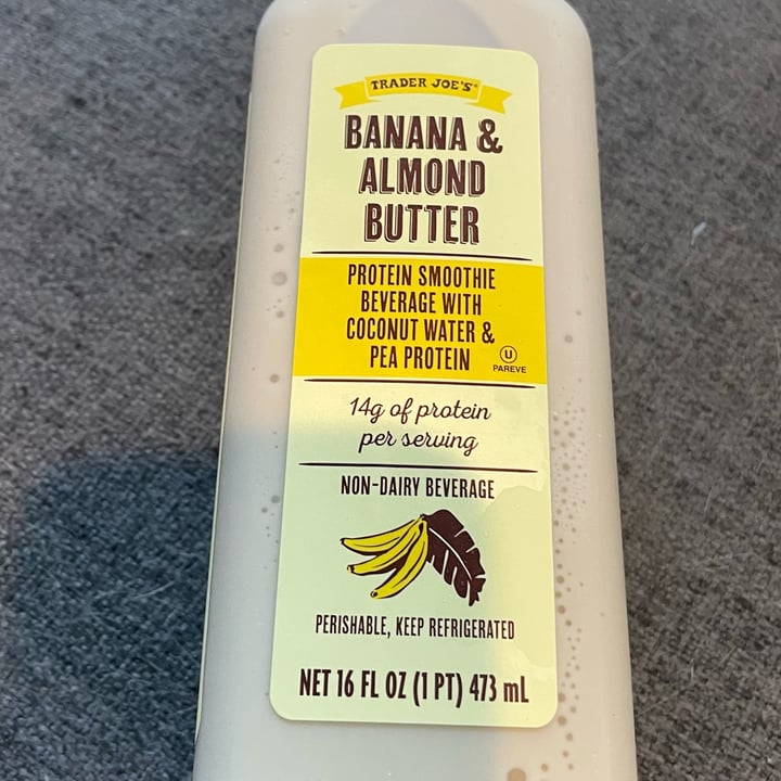 photo of Trader Joe's Banana and Almond Butter Drink shared by @vivalaviolet on  11 Nov 2024 - review