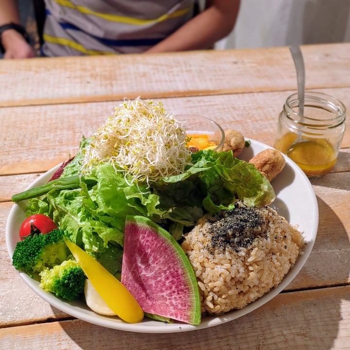photo of Ain Soph. Journey Shinjuku Salad Lunch Plate shared by @windgal on  01 May 2024 - review