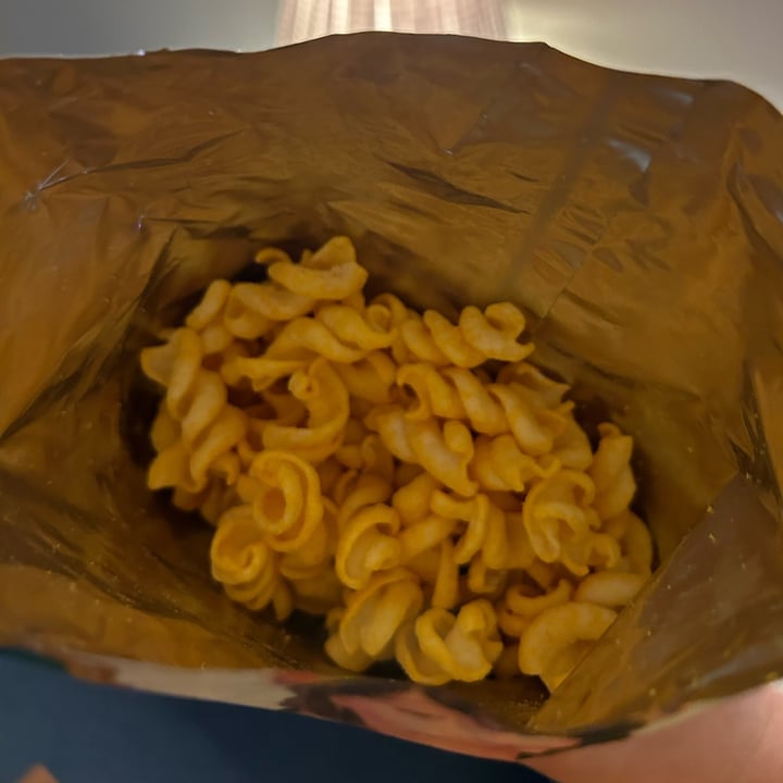 photo of Wai Lana Chips Vegan Cheese Twists With POTATO & LENTIL shared by @samanthab3 on  23 Apr 2024 - review