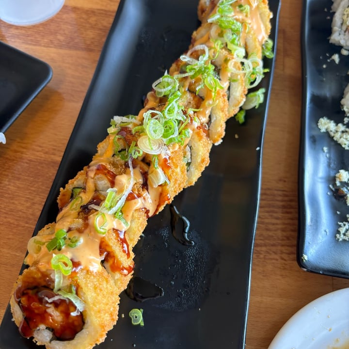 photo of Kenshō Cali Crunch Roll shared by @esmevegana on  22 Apr 2024 - review