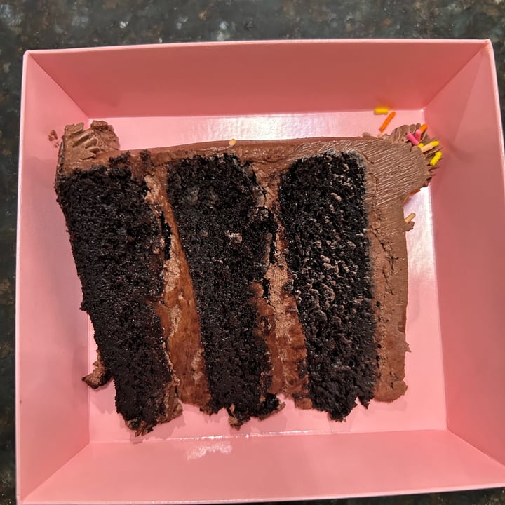photo of Rosa Bakes Double Chocolate Cake shared by @natsveganfood on  21 Apr 2024 - review