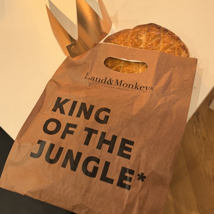 photo of Land&Monkeys Turenne galette des rois shared by @stefietokee on  09 Jan 2025 - review