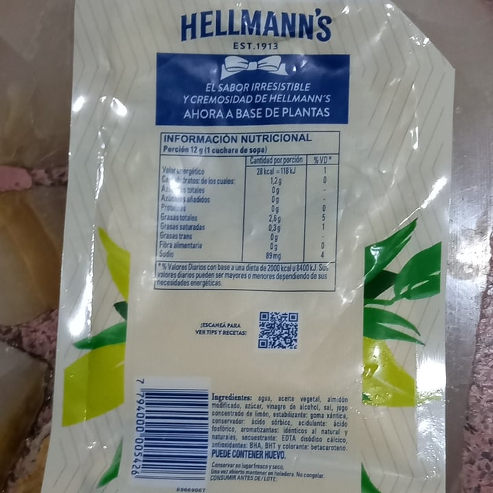 photo of Hellmann’s Mayonesa Hellmans Vegana shared by @-fa on  28 May 2024 - review