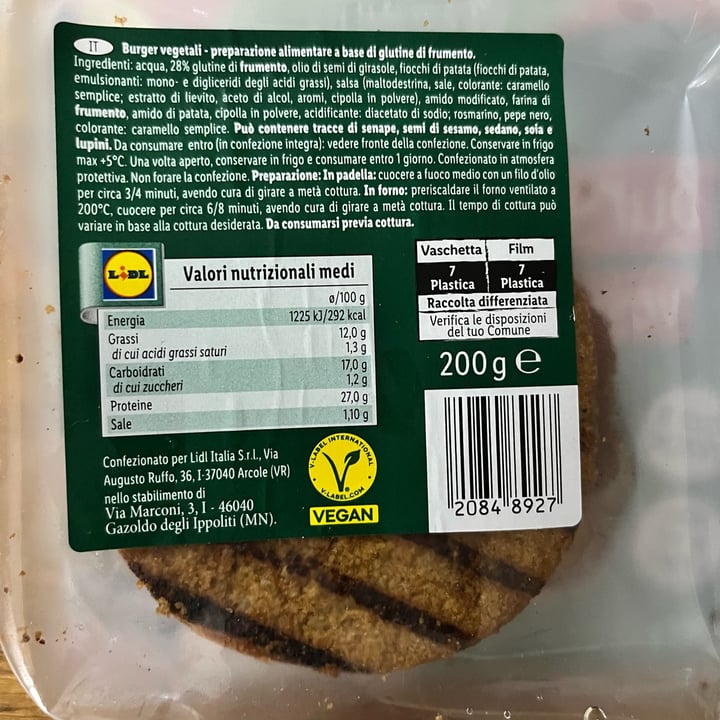 photo of Vemondo Burger vegetali shared by @chiadefe on  21 May 2025 - review