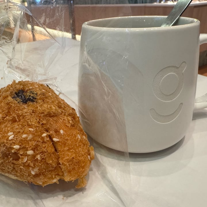 photo of Greendot The Star Vista Flossy Kisses Bun shared by @krze on  14 Jul 2025 - review