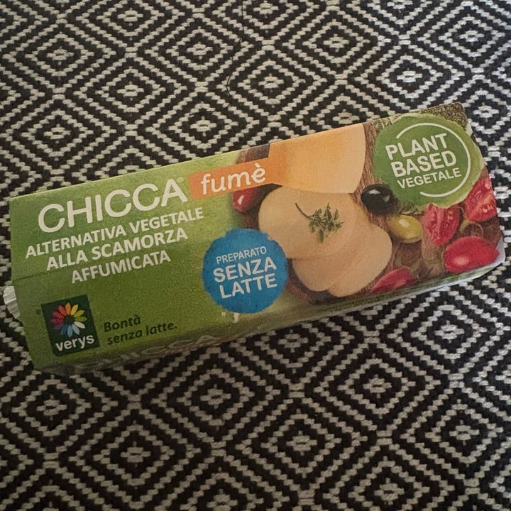 photo of Verys Chicca Fumé shared by @hail-seitan on  02 Oct 2025 - review