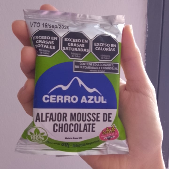photo of Cerro Azul Alfajor Mousse de Chocolate shared by @nataliadelvalle on  16 Jul 2025 - review