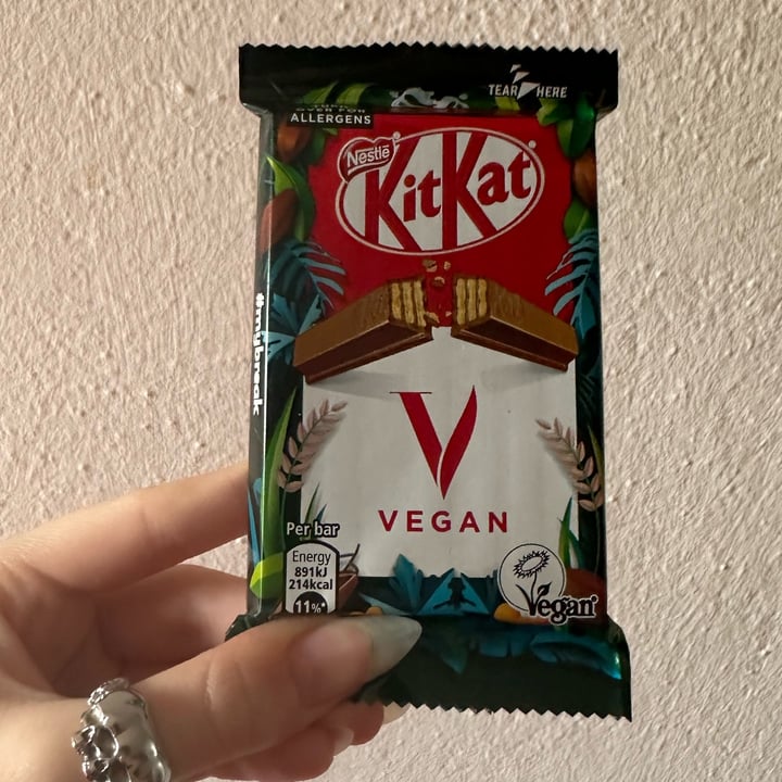 photo of Nestlé Kitkat Vegan shared by @soniamartini on  21 Apr 2024 - review