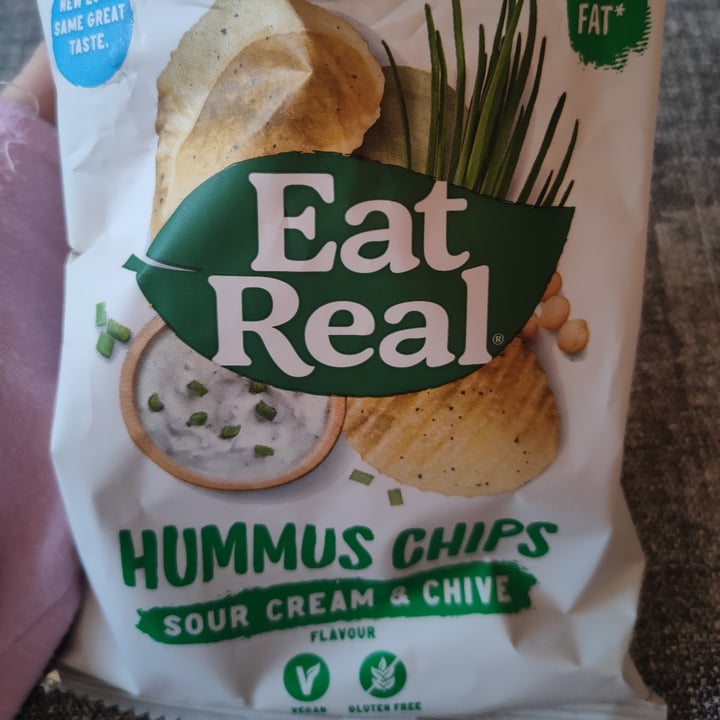 photo of Eat Real Hummus Chips Sour cream and chives shared by @sugarrrbunniii on  03 Sep 2023 - review