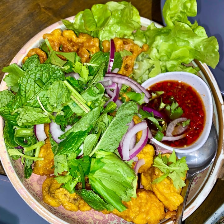 photo of Little Turtle Thai Restaurant Jungle Salad shared by @blacklilyleaf on  16 May 2024 - review