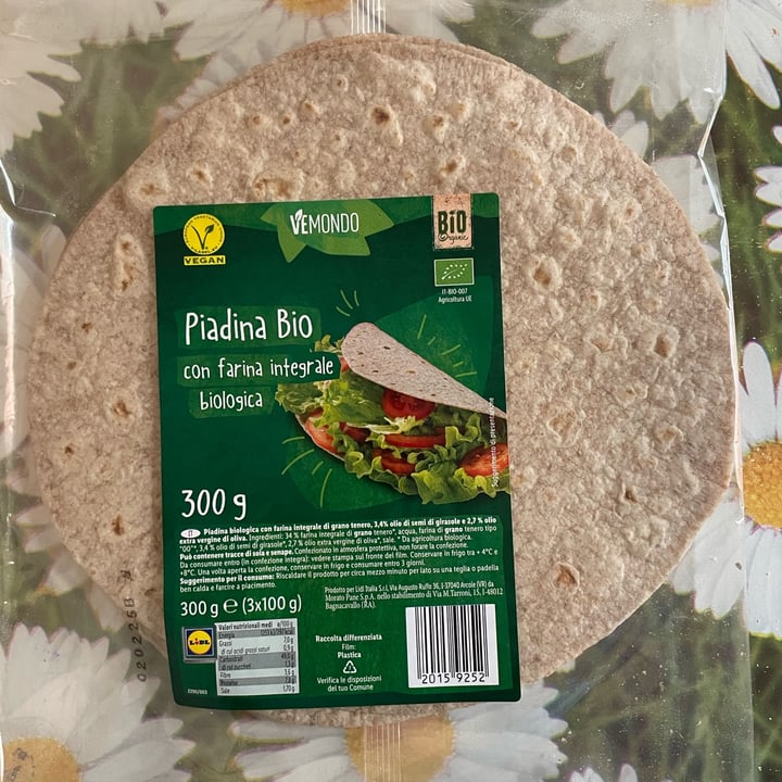 photo of Vemondo Piadina Bio con Farina Integrale Bio shared by @gles on  02 Feb 2025 - review
