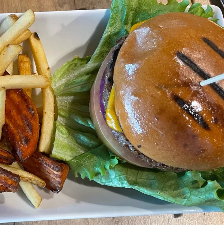 photo of Whole Foods Market Beyond Burger special shared by @islandbird on  12 Jan 2025 - review