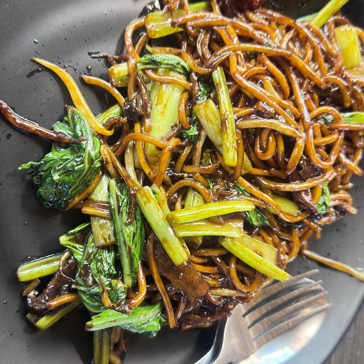 photo of Makan Vegan 斋这里 Syed Alwi Vegetarian fried noodle shared by @cslin90 on  29 Jun 2024 - review