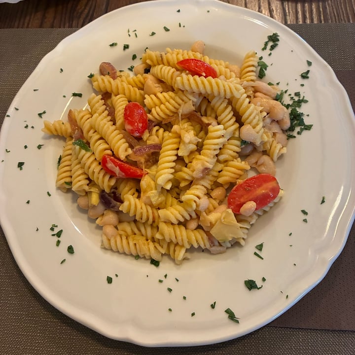 photo of Amato - Pinseria Pasticceria Gelateria padta fredda con verdure e fagioli shared by @lorella67 on  23 Aug 2025 - review