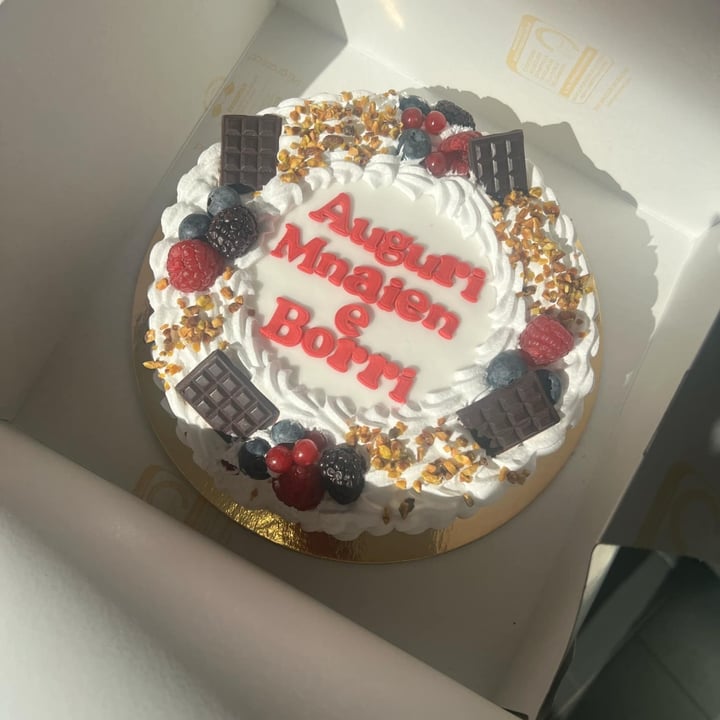 photo of LallabyCakes Busto Arsizio torta vegana shared by @muad on  27 Jan 2025 - review