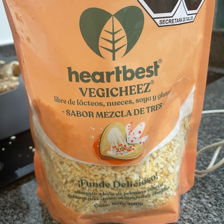 photo of Heartbest Vegicheez Sabor Mezcla De Tres shared by @aelisaa on  28 Mar 2024 - review