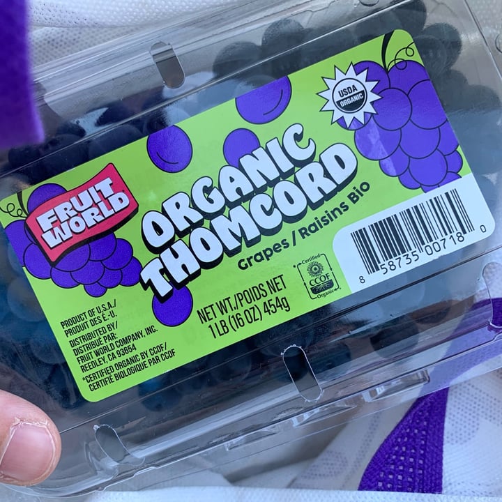 photo of Fruit World Organic Thomcord Grapes shared by @rochi09 on  29 Aug 2025 - review