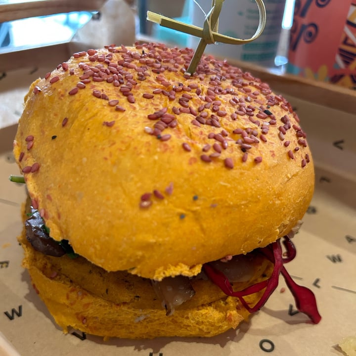photo of Flower Burger Botanical Burger shared by @rumakaur on  03 Oct 2023 - review
