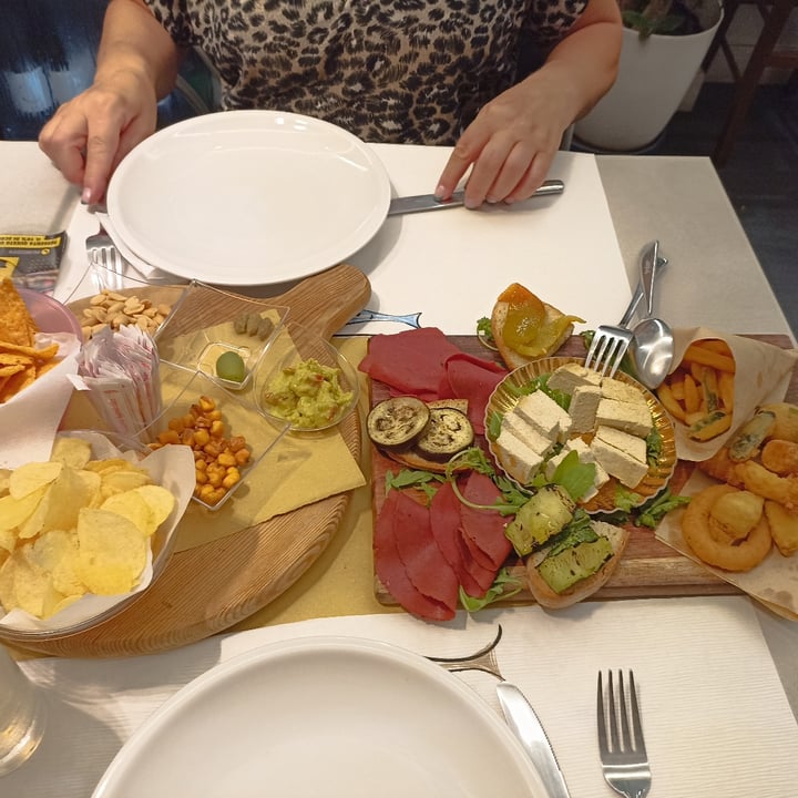 photo of Gran Bar Nazionale Aperitivo Vegano shared by @elaura on  24 Sep 2023 - review