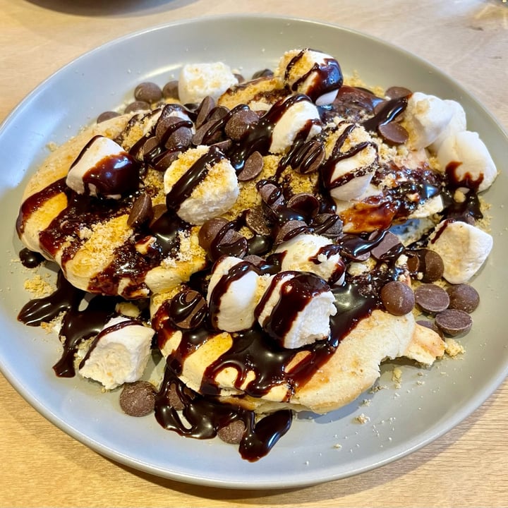 photo of Considerit Smores Pancakes shared by @cecile4real on  15 Dec 2023 - review