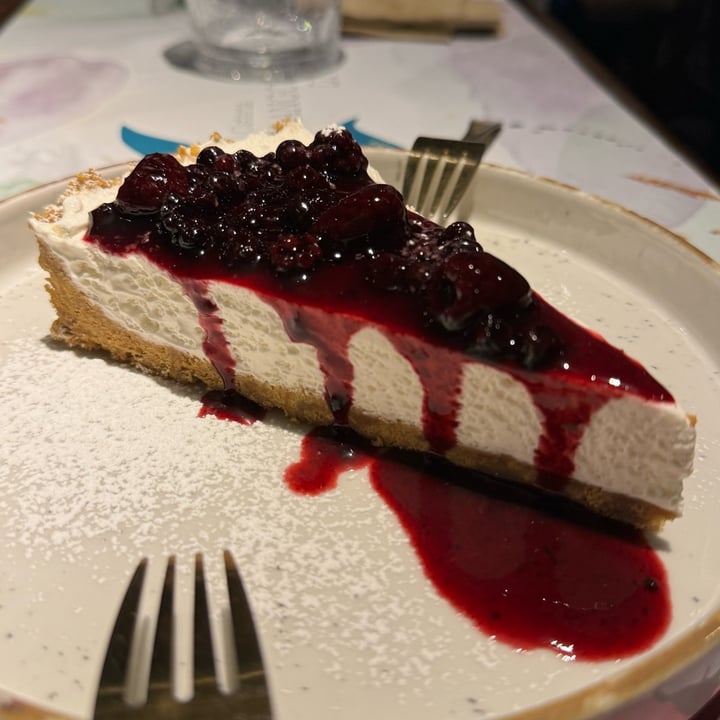 photo of Osteria L’Angolo Divino Cheesecake Vegana shared by @mykemical on  27 Apr 2024 - review