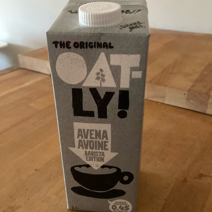 photo of Oatly Avena Avoine Barista Edition shared by @ioli on  30 Aug 2023 - review