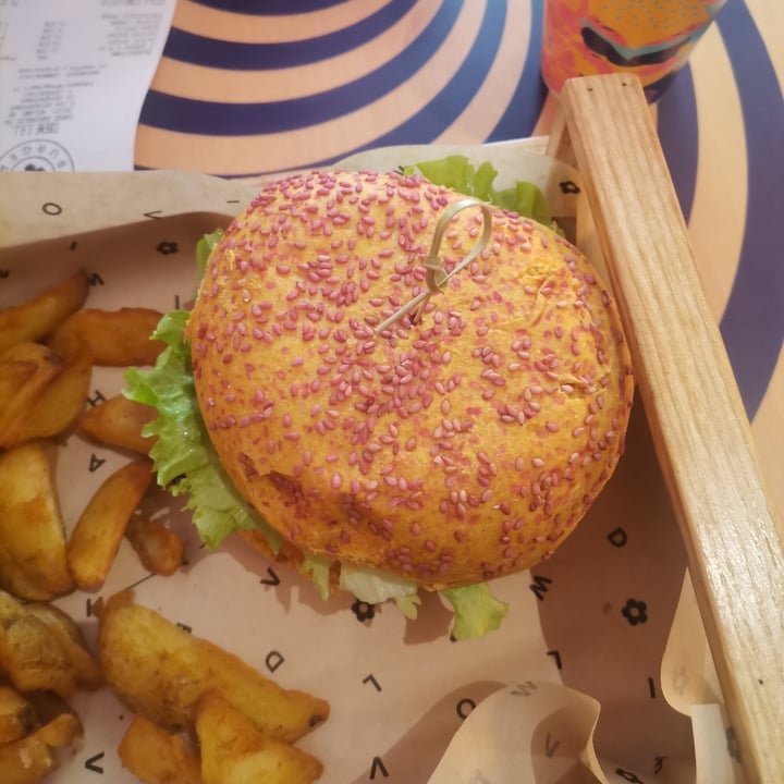 photo of Flower Burger avocecio shared by @fradora on  24 Jan 2024 - review