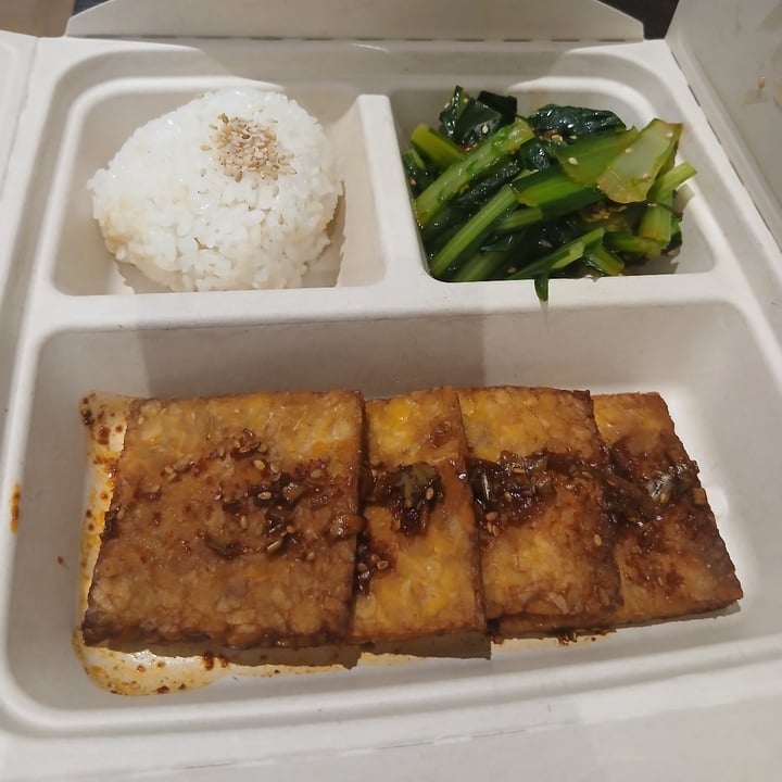 photo of Pasto Nomade tempeh con riso e bieta shared by @mariarcaveg on  28 Jun 2025 - review