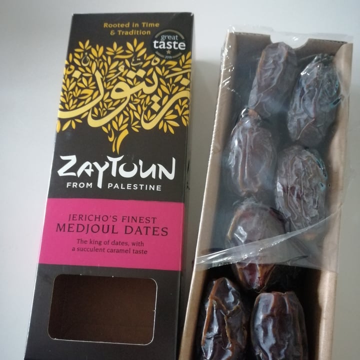 photo of Zaytoun jericho’s finest medjoul dates (250g) shared by @veganty on  05 Mar 2024 - review