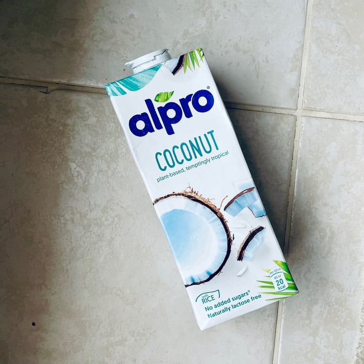 photo of Latte alpro coconut shared by @devinageee on  04 May 2024 - review