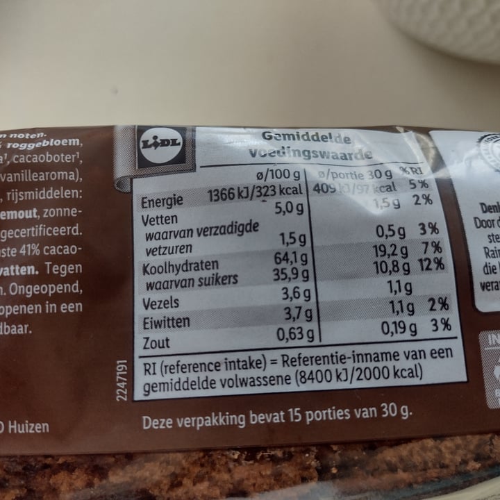 photo of Lidl ontbijtkoek Met Pure Chocolate En Noten shared by @dratini on  18 Sep 2024 - review