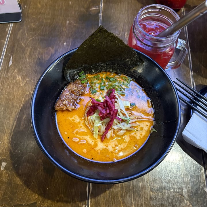 photo of Vegan Ramen Mei Del Valle Red Tonkotsu shared by @eypurrr on  10 Aug 2025 - review