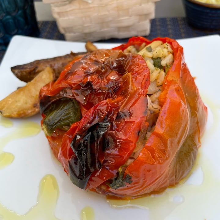 photo of Sirtaki Cucina e Bottega Greca Ghemistà shared by @sottolapellepodcast on  05 May 2024 - review